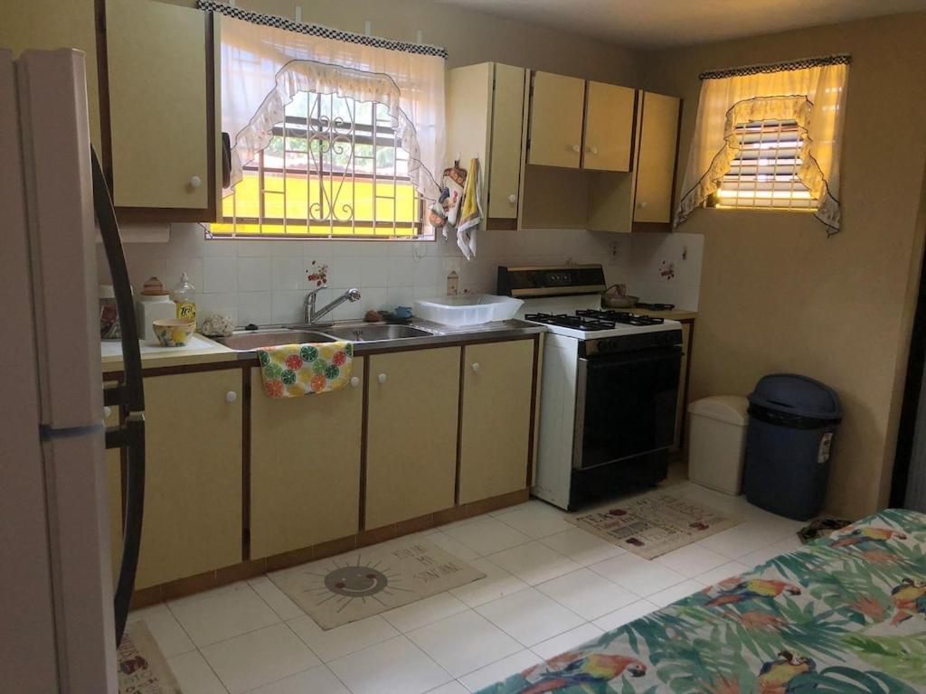 Donamae 2 Story Barbados House Villa Bridgetown Ngoại thất bức ảnh