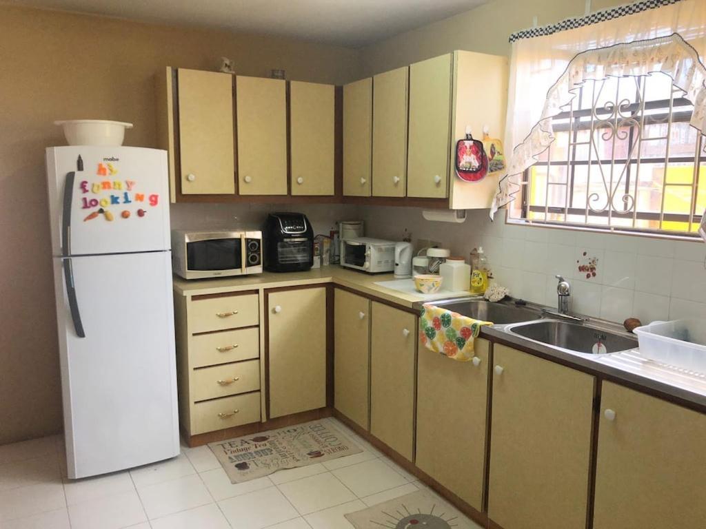 Donamae 2 Story Barbados House Villa Bridgetown Ngoại thất bức ảnh