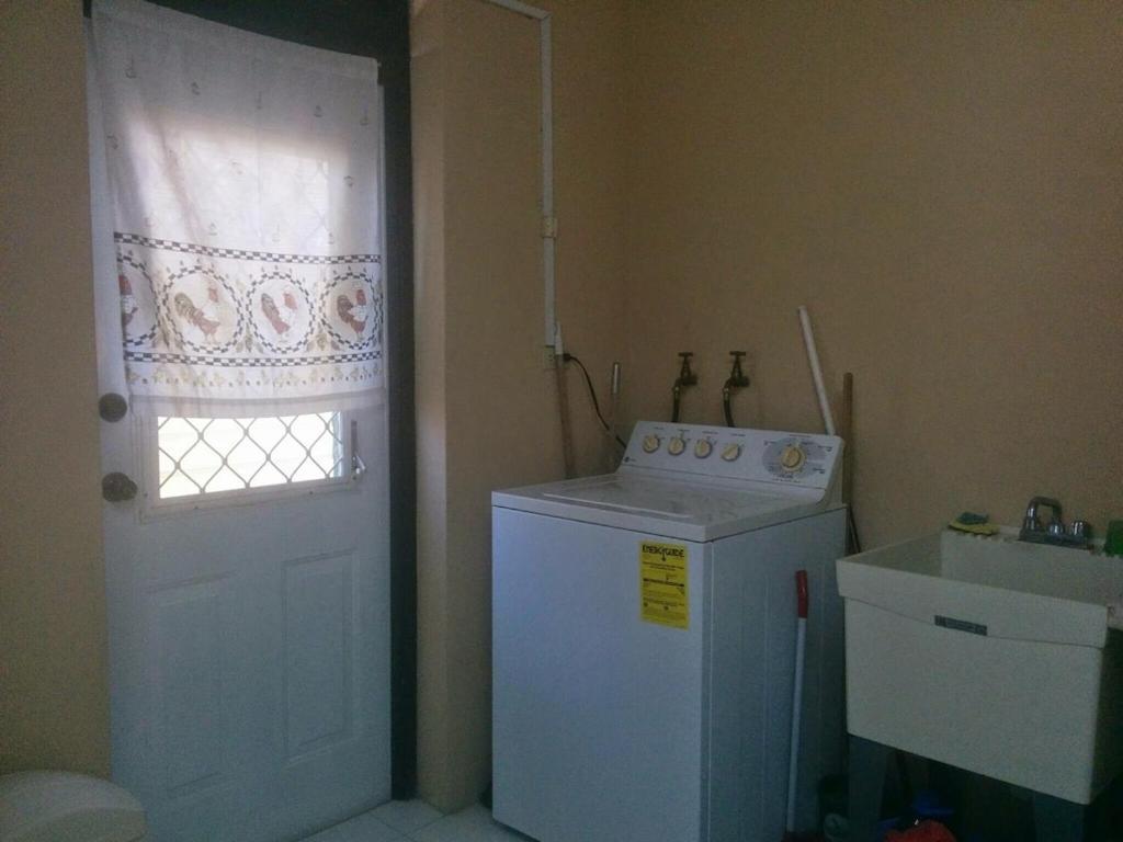 Donamae 2 Story Barbados House Villa Bridgetown Ngoại thất bức ảnh